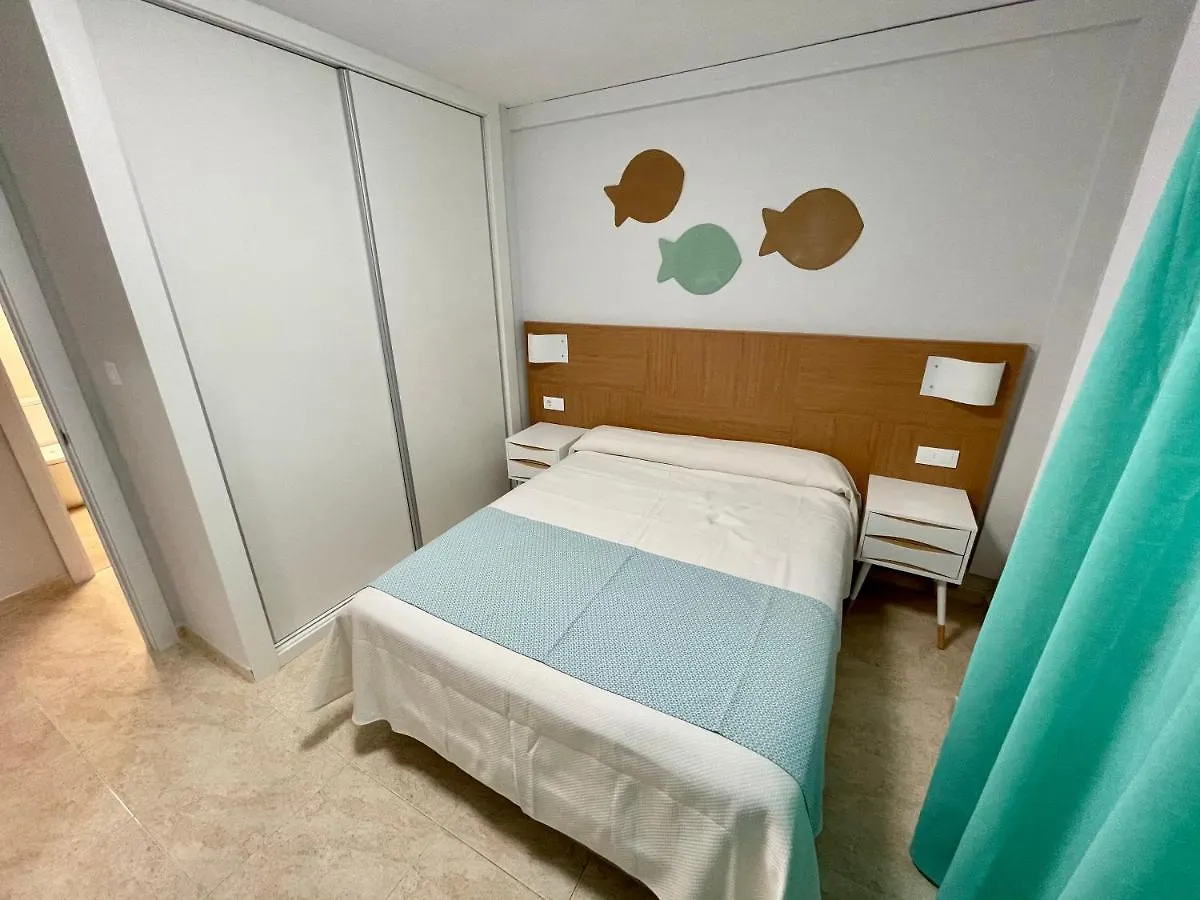 California 1 & 2, Family Only, By Hoteles California Salou Apartment