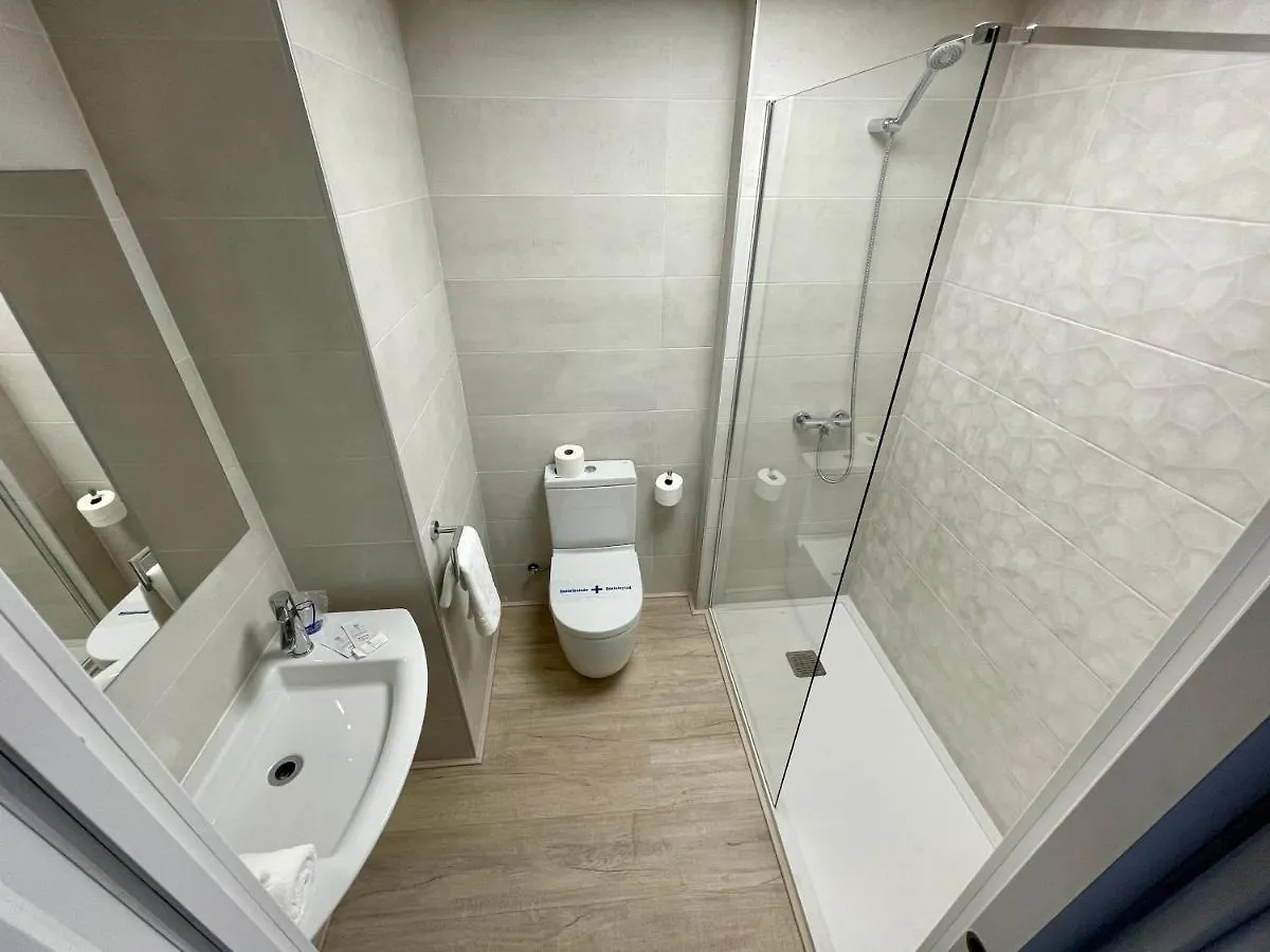 Apartment California 1 & 2, Family Only, By Hoteles California Salou